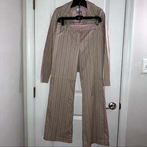 A. BYER | 90s vintage cream stripe pantsuit | size L